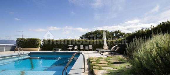 8 bedrooms Villa in Arezzo, Italy No. 106327 14