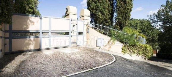 8 bedrooms Villa in Arezzo, Italy No. 106327 15