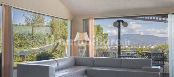 8 bedrooms Villa in Arezzo, Italy No. 106327 9