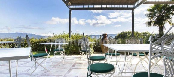 8 bedrooms Villa in Arezzo, Italy No. 106327 35