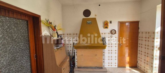 3 bedrooms Villa in Loreto Aprutino, Italy No. 43132 12