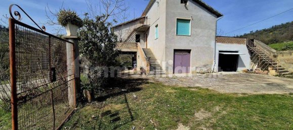 3 bedrooms Villa in Loreto Aprutino, Italy No. 43132 4