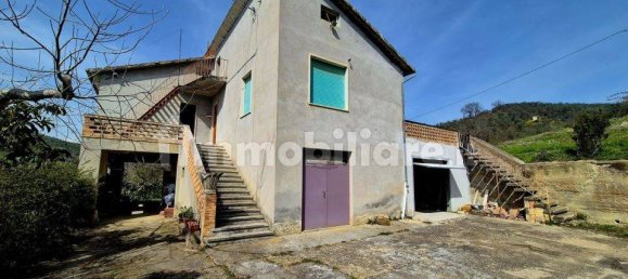 3 bedrooms Villa in Loreto Aprutino, Italy No. 43132 5