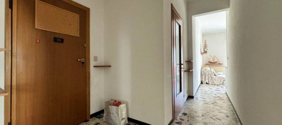 1 bedroom Apartment in Spotorno, Italy No. 82067 9