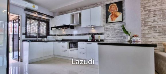 3 bedrooms Bungalow in Pattaya, Thailand No. 15417 7