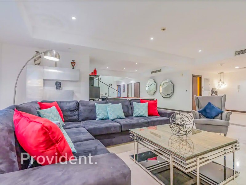 Дуплекс с 4 спальнями в Джумейра Бич Резиденс, ОАЭ № 4052