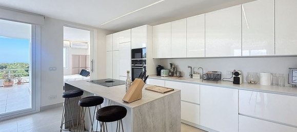 Apartamento T3 em Marbella, Spain N.º 189637 11