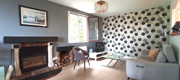 Casa de 3 dormitorios en Epouville, France No. 360149 3