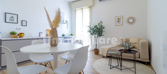 2 bedrooms Apartment in Carpi, Italy No. 18454 5