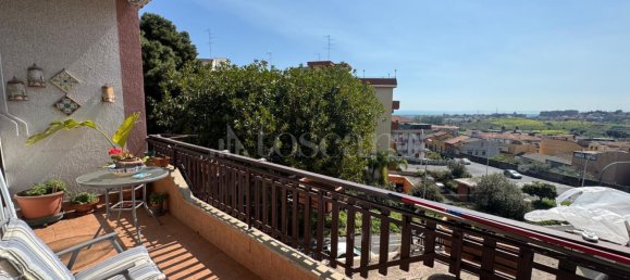 Квартира с 4 комнатами в Катания, Италия № 133000 3