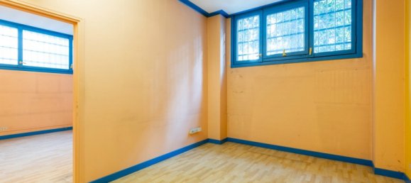 9 rooms Apartment in Milan, Italy No. 240946 21