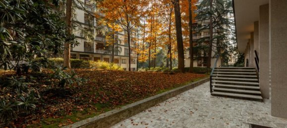 9 rooms Apartment in Milan, Italy No. 240946 4