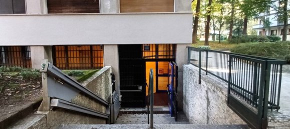 9 rooms Apartment in Milan, Italy No. 240946 5