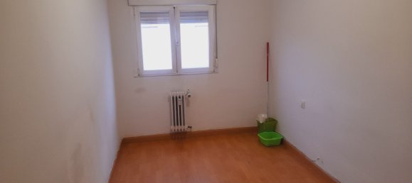 Apartamento de 3 dormitorios en Zamora, Spain No. 69029 6