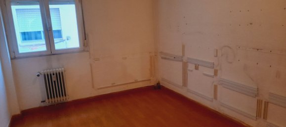 Apartamento de 3 dormitorios en Zamora, Spain No. 69029 5