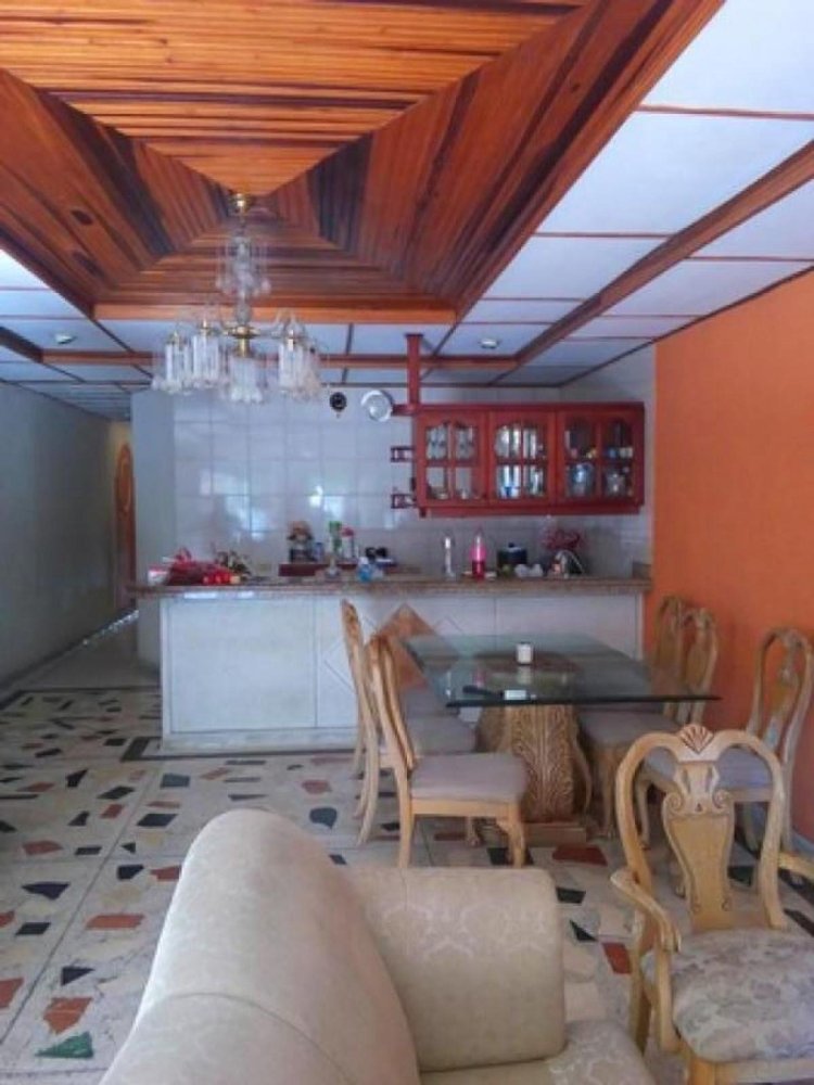 6 bedrooms House in Atlantico, Colombia No. 8278