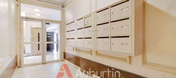 3 bedrooms Apartment in Paris, France No. 312119 11