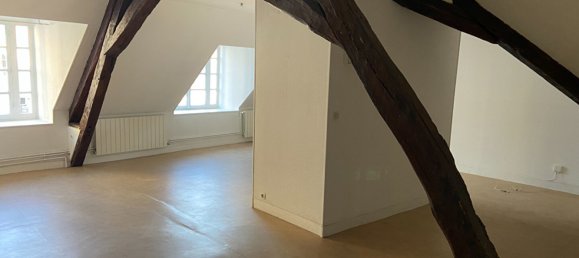 3 bedrooms Apartment in Nevers, France No. 53779 2