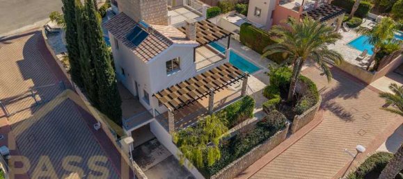 3 bedrooms Commercial property in Polis, Cyprus No. 153470 3