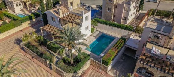 3 bedrooms Commercial property in Polis, Cyprus No. 153470 4