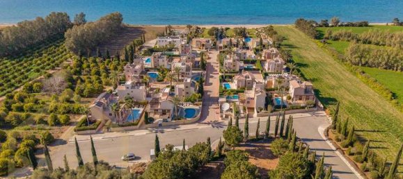 3 bedrooms Commercial property in Polis, Cyprus No. 153470 9