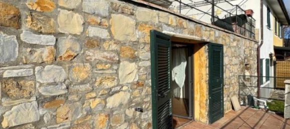 Дом с 7 комнатами в Рапалло, Италия № 39379 3