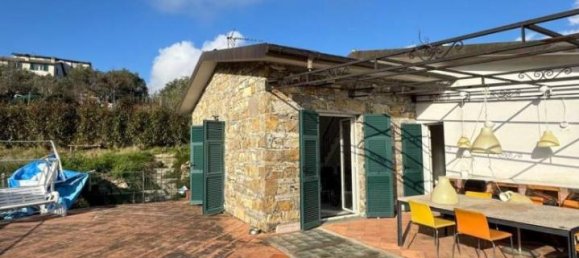 Дом с 7 комнатами в Рапалло, Италия № 39379 42