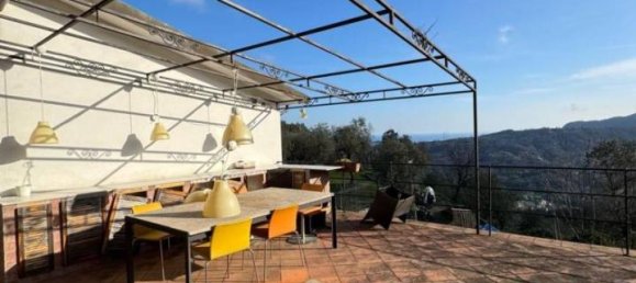 Дом с 7 комнатами в Рапалло, Италия № 39379 2