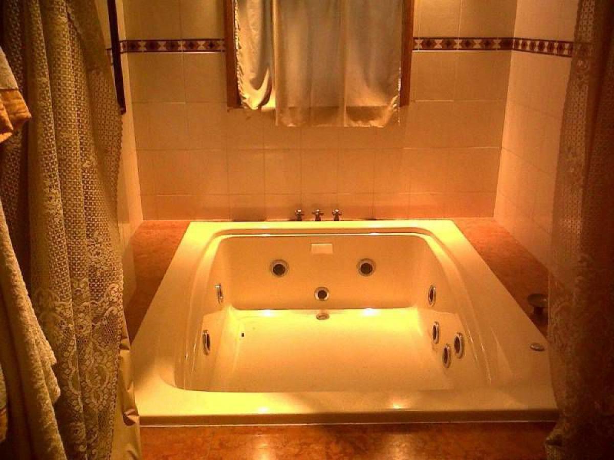 3 bedrooms House in Moron, Argentina No. 62983