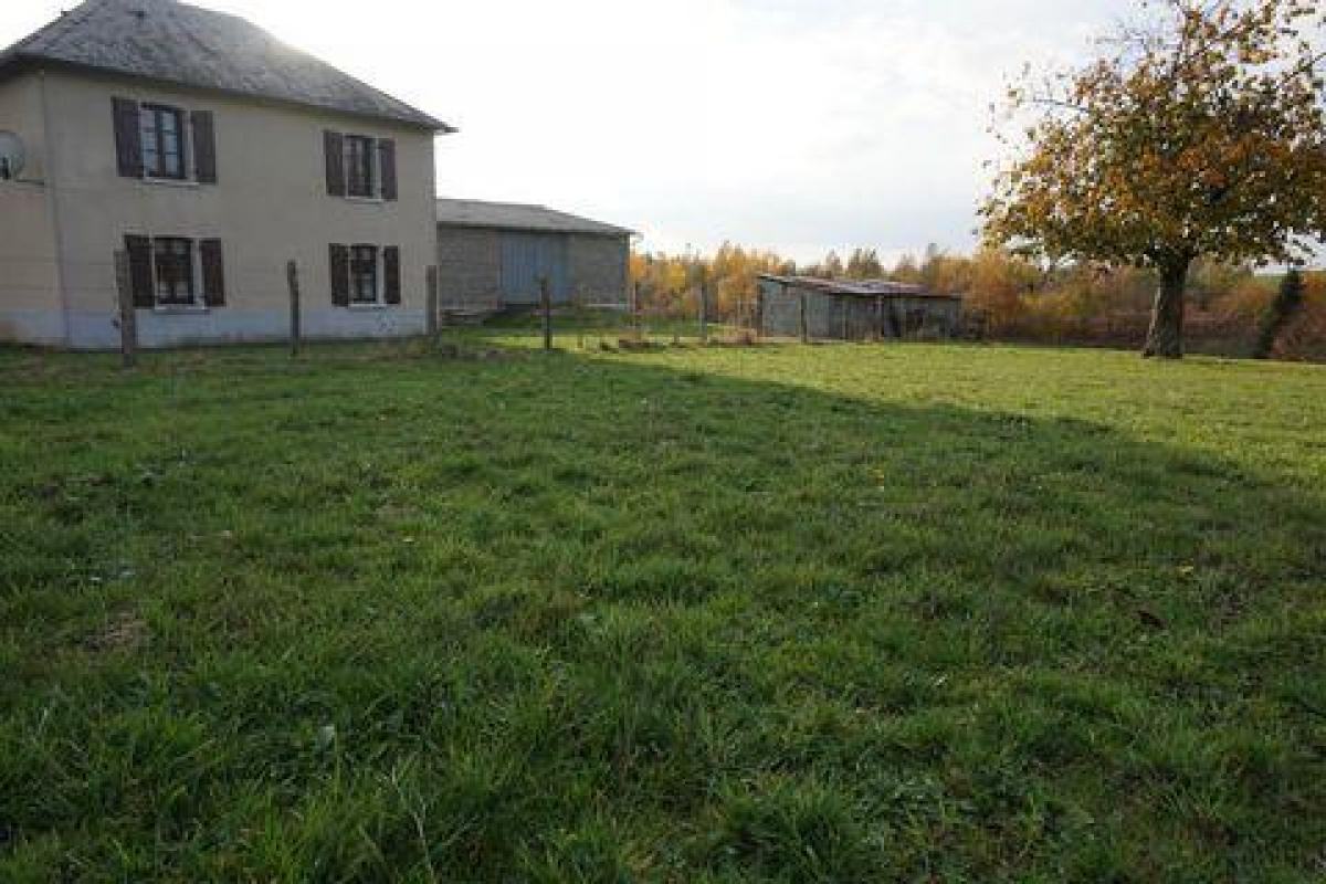 4 bedrooms Farm in Masseret, France No. 18215