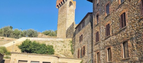 5 rooms Apartment in Passignano sul Trasimeno, Italy No. 47687 47