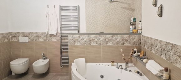 5 rooms Apartment in Passignano sul Trasimeno, Italy No. 47687 40