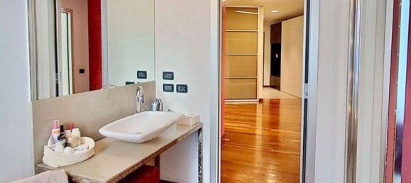 5-Zimmer Wohnung in Turin, Italy, Nr. 43637 48