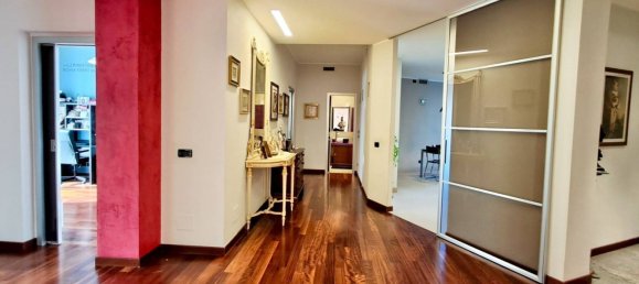 5-Zimmer Wohnung in Turin, Italy, Nr. 43637 50
