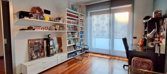 5-Zimmer Wohnung in Turin, Italy, Nr. 43637 3