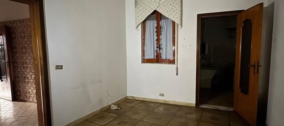 5-Zimmer Wohnung in Paternò, Italy, Nr. 257047 9