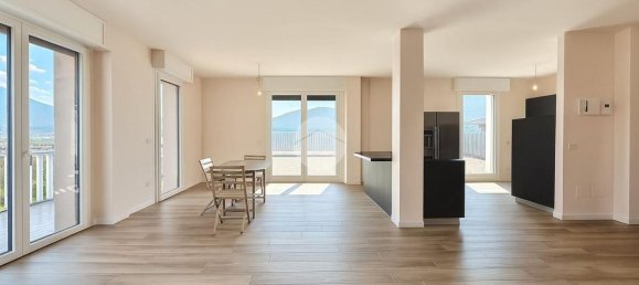 3-salle Penthouse à Brescia, Italy No. 309744 23