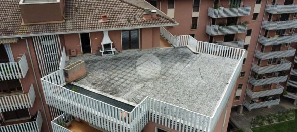 3-salle Penthouse à Brescia, Italy No. 309744 10