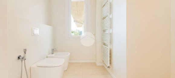 3-salle Penthouse à Brescia, Italy No. 309744 38