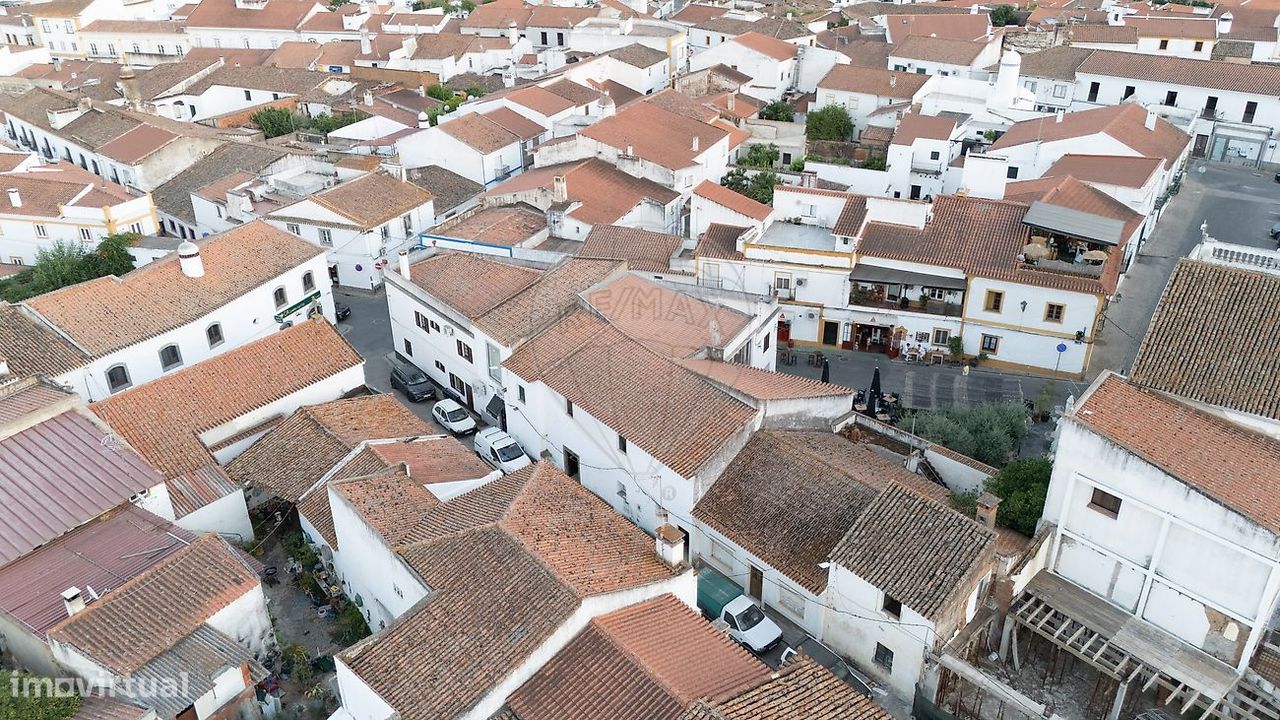 9 bedrooms Building in Mourão, Portugal No. 307832