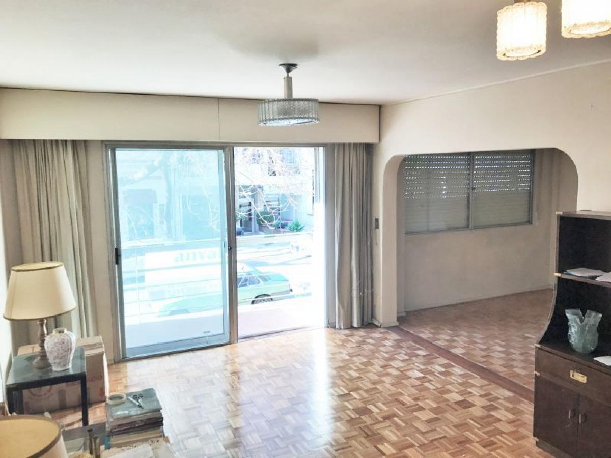 3 bedrooms Apartment in Montevideo, Uruguay No. 8838