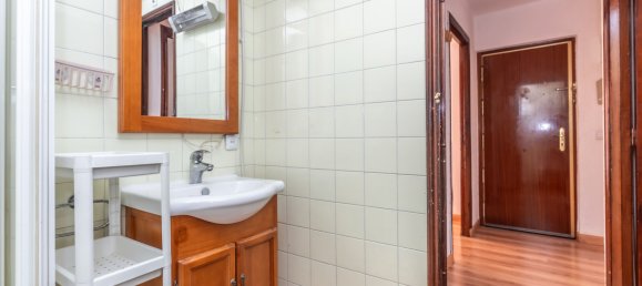 2 bedrooms Apartment in Madrid, Spain No. 139650 19