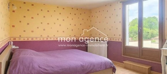 3 bedrooms House in Grand-Couronne, France No. 356151 8