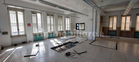 Коммерческая недвижимость 267м² в Самарате, Италия № 311143 13