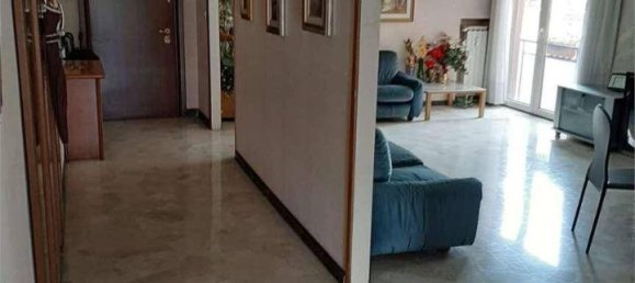 5 rooms Apartment in Venice, Italy No. 168132 2