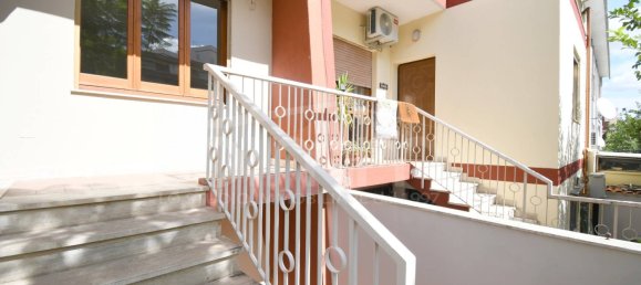 5 غرف نوم فيلا في Cagliari, Italy رقم 381385 4