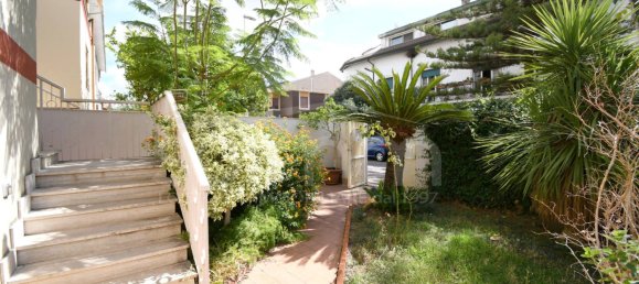 5 غرف نوم فيلا في Cagliari, Italy رقم 381385 3