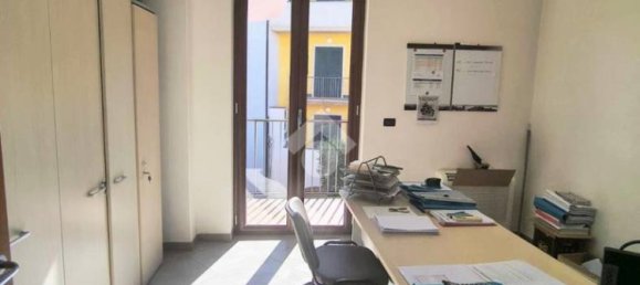 3 غرف نوم شقة في Pomigliano d'Arco, Italy رقم 381306 6