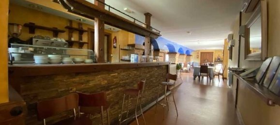 15 bedrooms Hotel in Zaragoza, Spain No. 66745 3