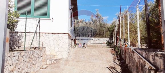 2 Schlafzimmer Villa in Formia, Italy, Nr. 380054 3